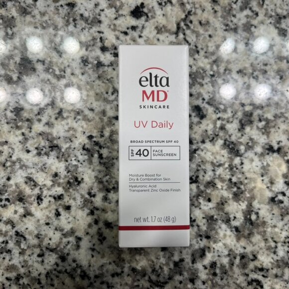 EltaMD UV Daily SPF 40 - Picture 1 of 5